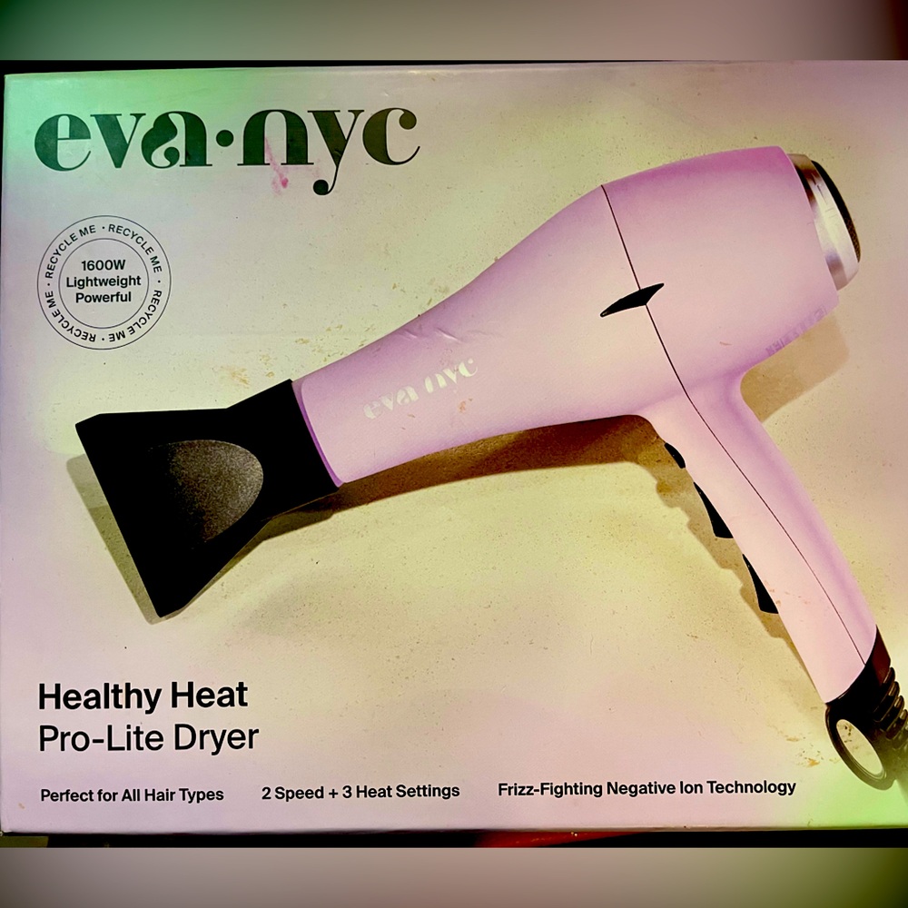 Eva Nyc
Spectrum Far-Infrared Dryer